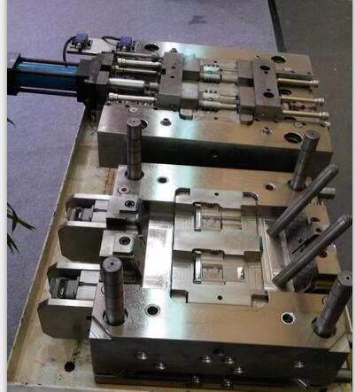 H20HLDNC4Y1X2}NFD~SXE4P